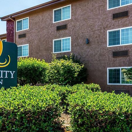 Aloha Inn & Suites Exterior photo